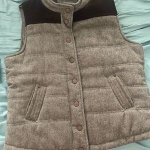 BKE Brown fluffy vest